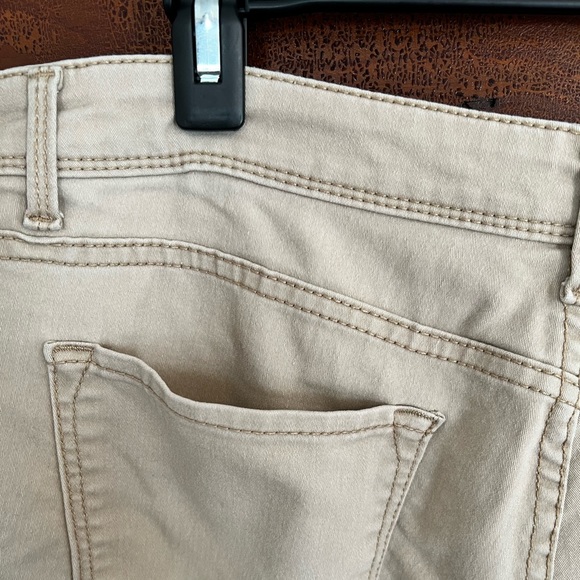 Time and Tru | Khaki High Rise Jegging Size 14 Women’s - Picture 8 of 10